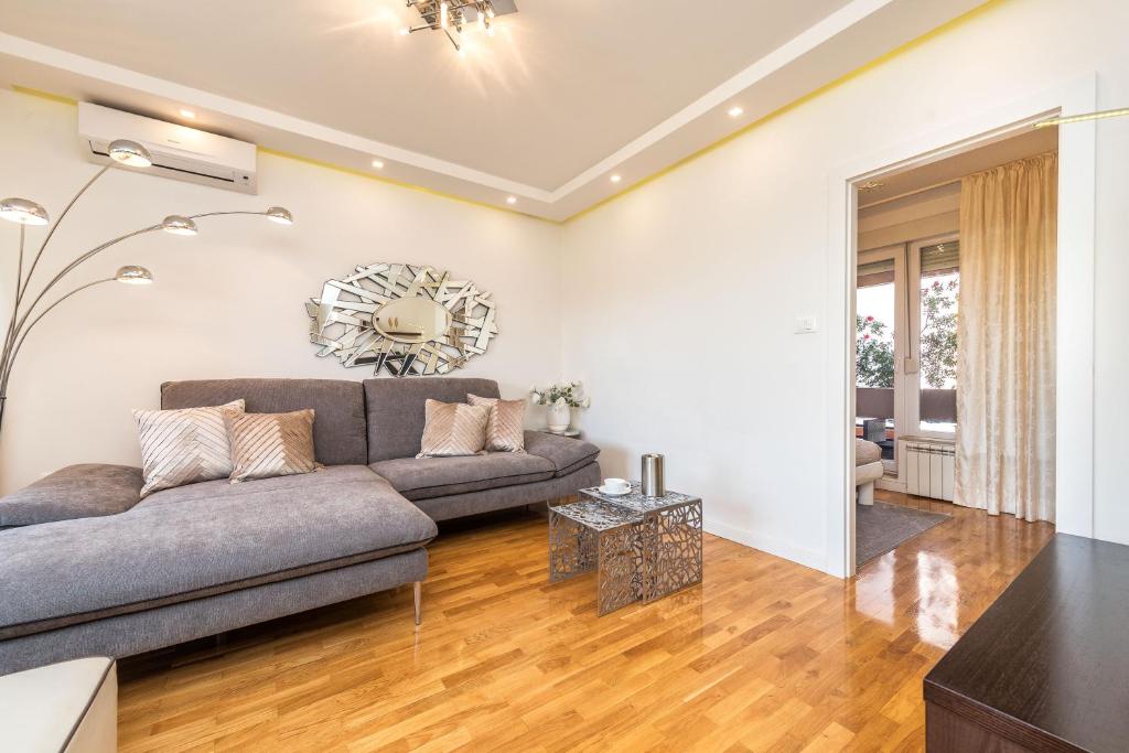 Posedenie v ubytovaní Marina Yacht Apartment