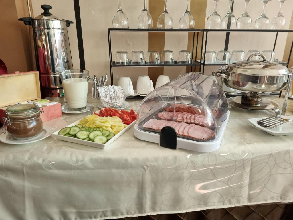 Jedlo v ubytovaní bed & breakfast alebo blízkom okolí