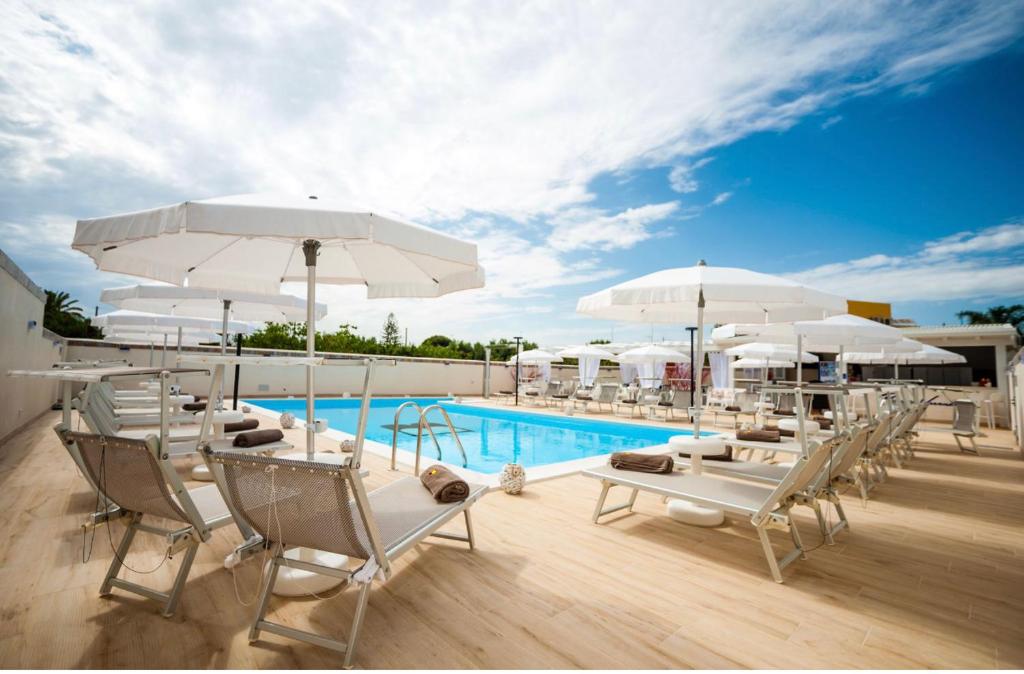 Bazén v ubytování Bono Vacanze Villa San Marco Luxury Holidays Homes nebo v jeho okolí