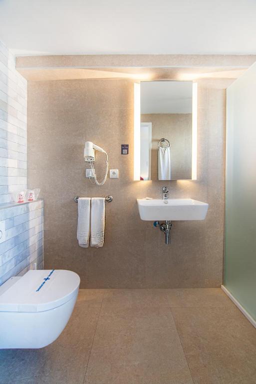 Een badkamer bij Hotel Tarba