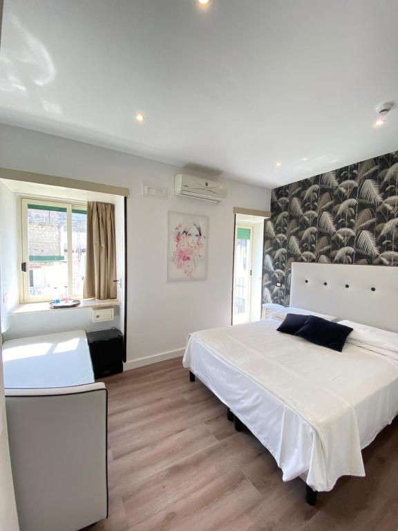 Hotel Europeo Napoli - Resim 25