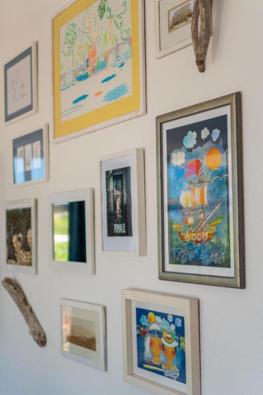 Fotografie z fotogalerie ubytování Beachfront Paladina holiday home v destinaci Kolan