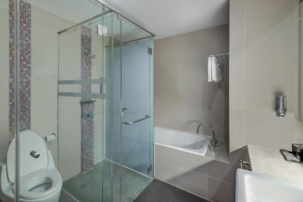 Bagno di Quest Hotel Darmo - Surabaya by ASTON