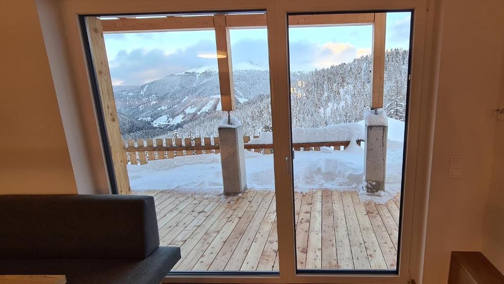 Výhľad na hory alebo výhľad na hory priamo z apartmánu