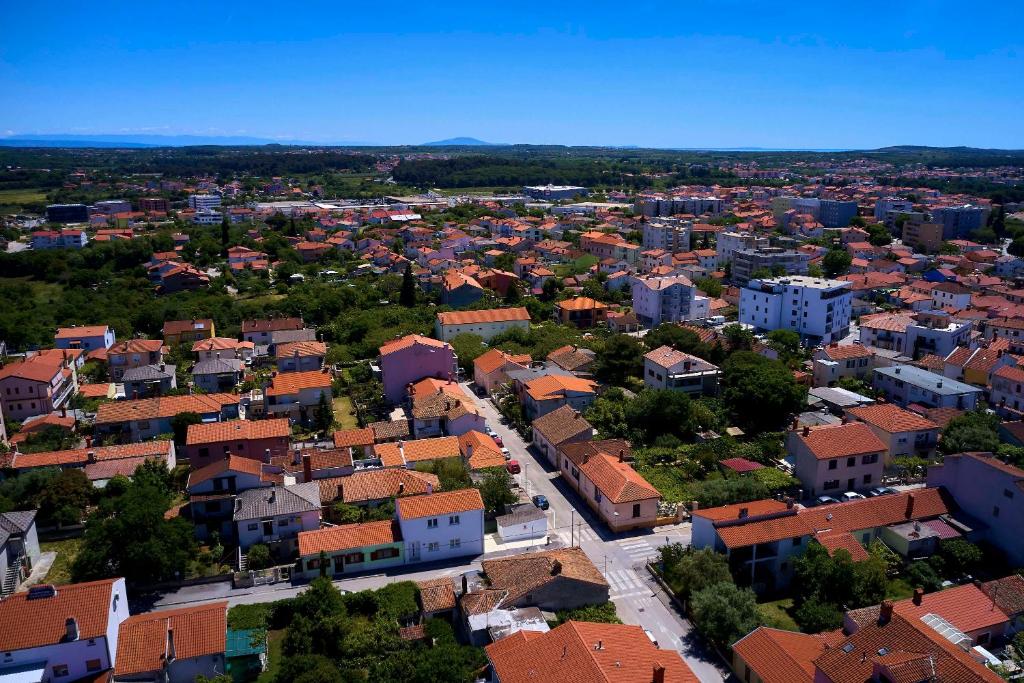 Widok na miasto Pula z tego apartamentu