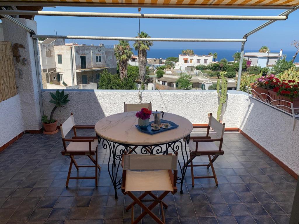 Balkón nebo terasa v ubytování Appartamento turistico Sunset Home
