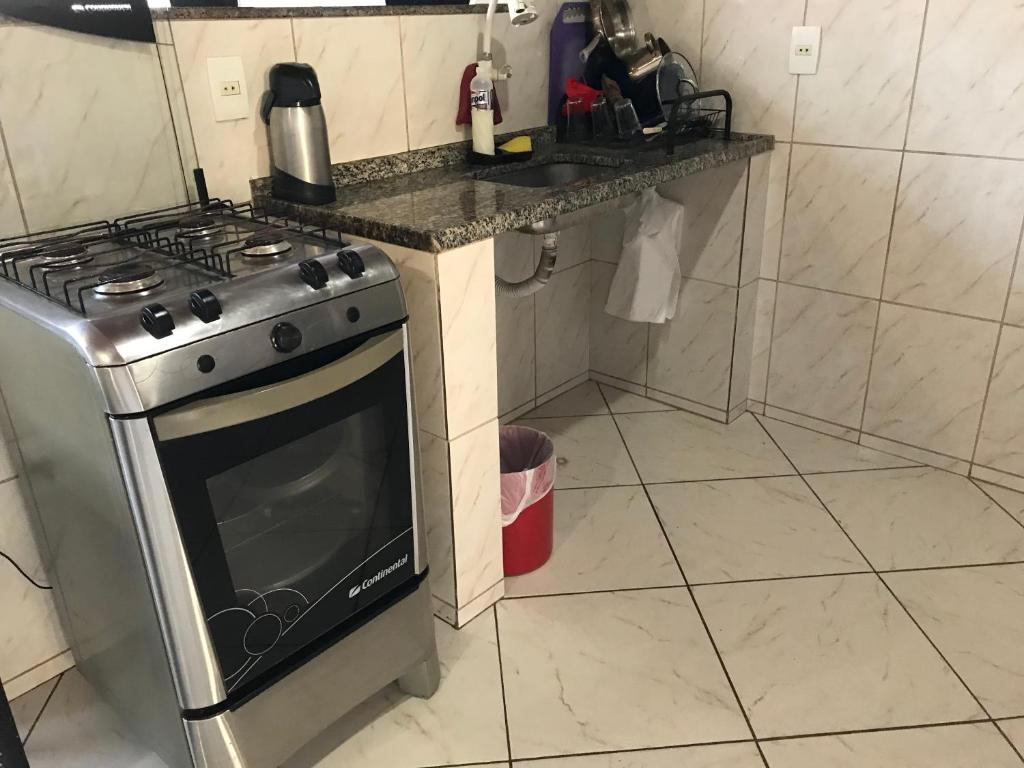 Kuchyň nebo kuchyňský kout v ubytování Regi House Hostel