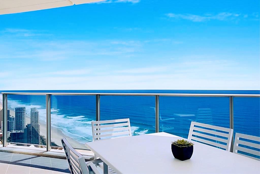 H Luxury Residence Apartments - Holiday Paradise - 次顶层公寓四卧室公寓，可欣赏海景