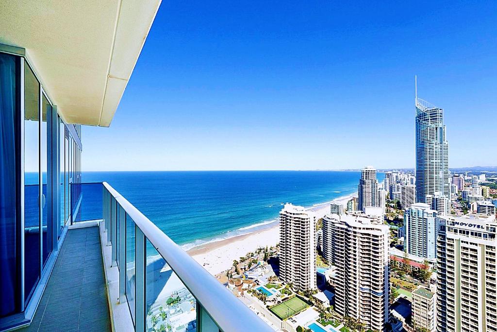 H Luxury Residence Apartments - Holiday Paradise, Gold Coast (updated ... - Exclusive Residence Apartment