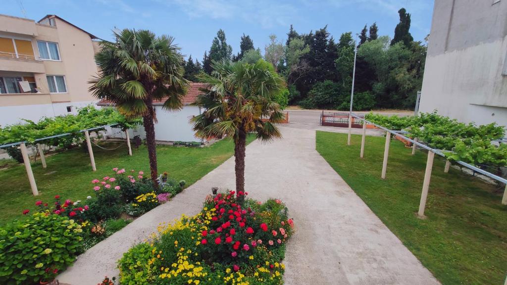 Zahrada ubytování Robi Apartments