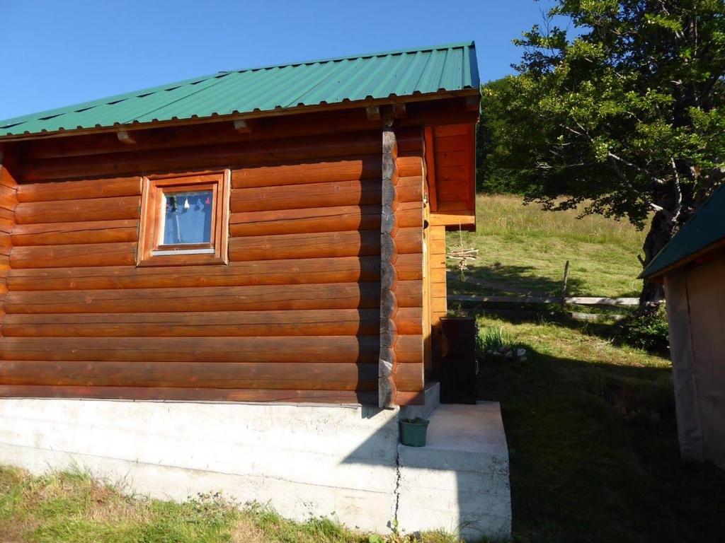 Budova, kde se prázdninový dům nachází
