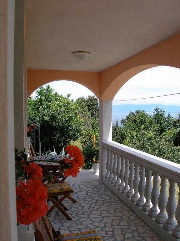 Fotografie z fotogalerie ubytování Apartment in Mošcenicka Draga with sea view, balcony, air conditioning, Wi-Fi (4772-1) v destinaci Mošćenička Draga