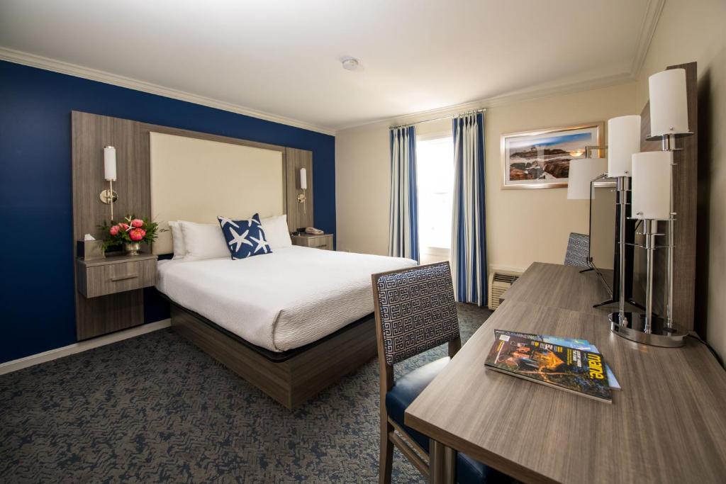 Union Bluff Hotel & Meeting House - 