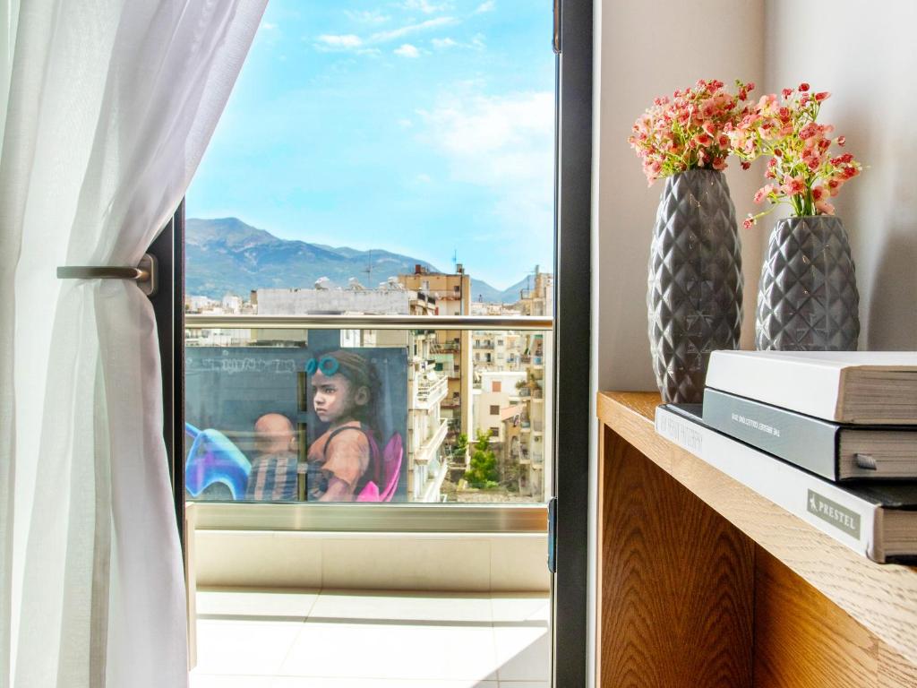 Nespecifikovaný výhled na hory nebo výhled na hory při pohledu z aparthotelu