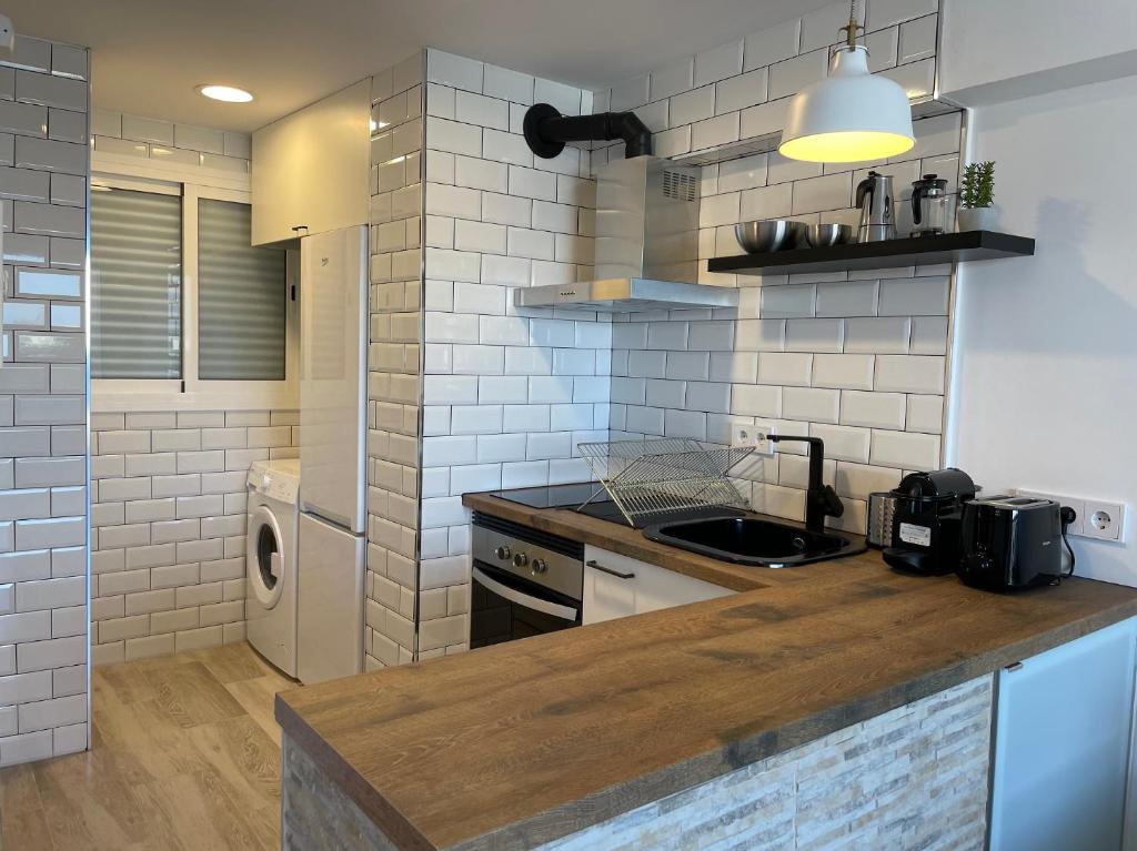 Kuchyň nebo kuchyňský kout v ubytování Apartamento Gemelos 15 10 by Gestaltur