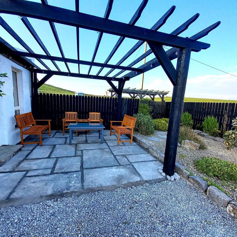 Fotografie z fotogalerie ubytování Cliffs View Self Catering @ Limestone Lodge v destinaci Doolin