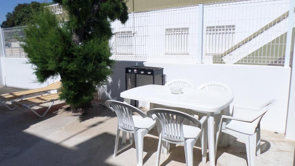 Balkón alebo terasa v ubytovaní Apartamento primera linea de playa WIFI gratis