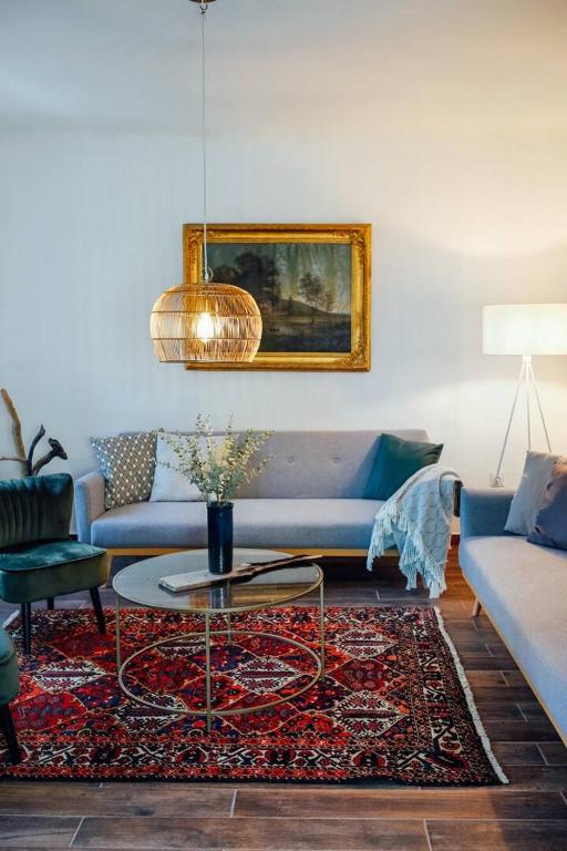 Posedenie v ubytovaní Apartment Aussee- Beletage Salzherrenhof- Küche, WLAN, Netflix