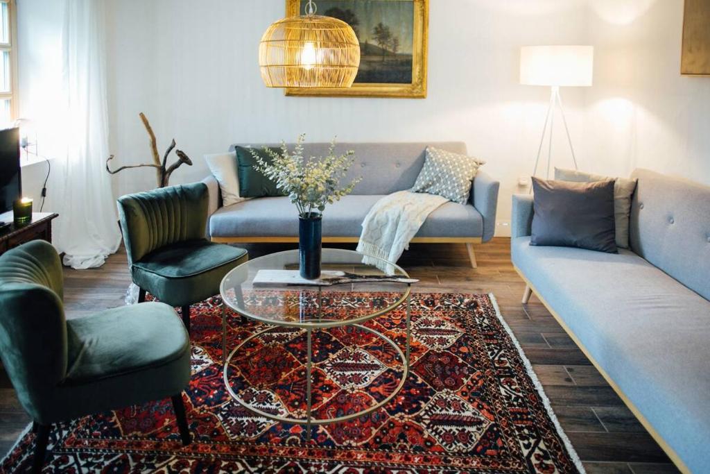 Posedenie v ubytovaní Apartment Aussee- Beletage Salzherrenhof- Küche, WLAN, Netflix