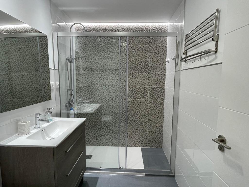 Apartamento PASEO DE LA RIBERA - Apartamento De Dos Dormitorios