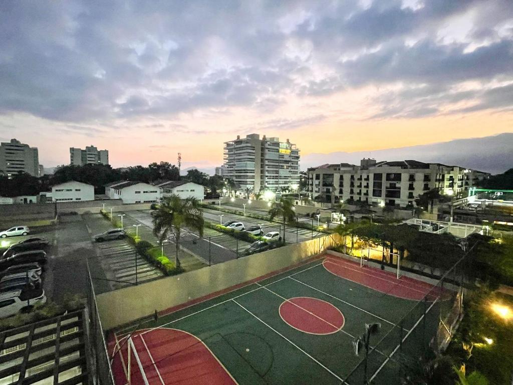  Apartamento de Frente ao Mar em Bertioga - Comodidade e Lazer