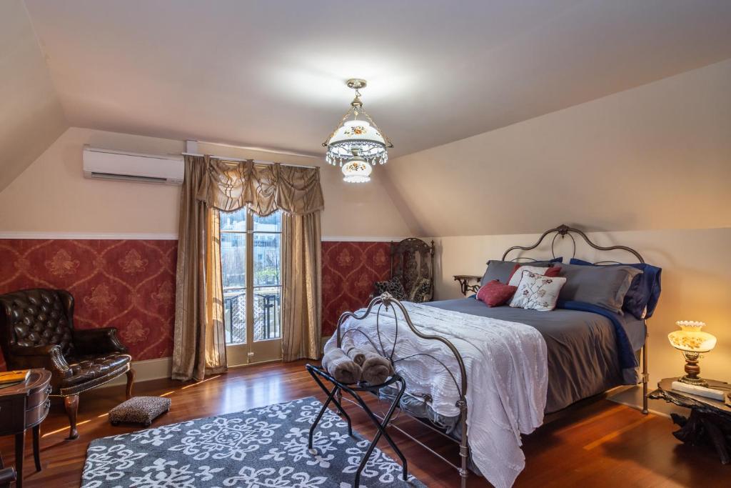 HISTORICAL JOHN RAST HOUSE circa 1875, Roseburg Updated 2023 Prices