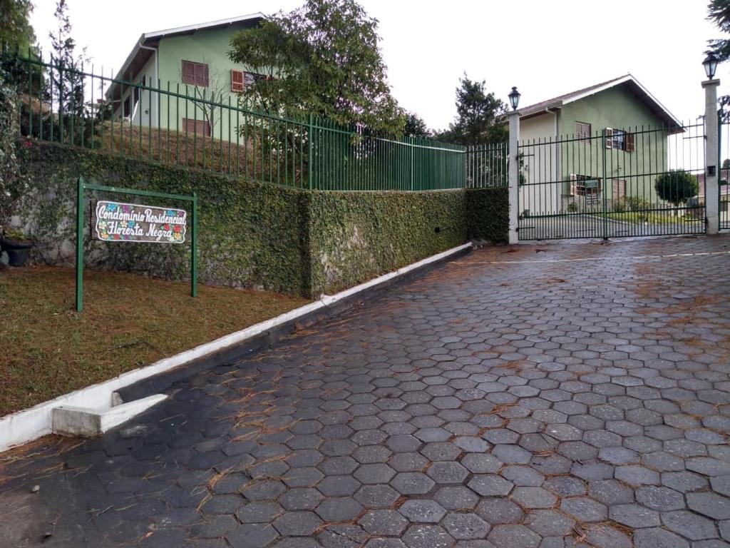  Apartamento para casal em condomínio fechado