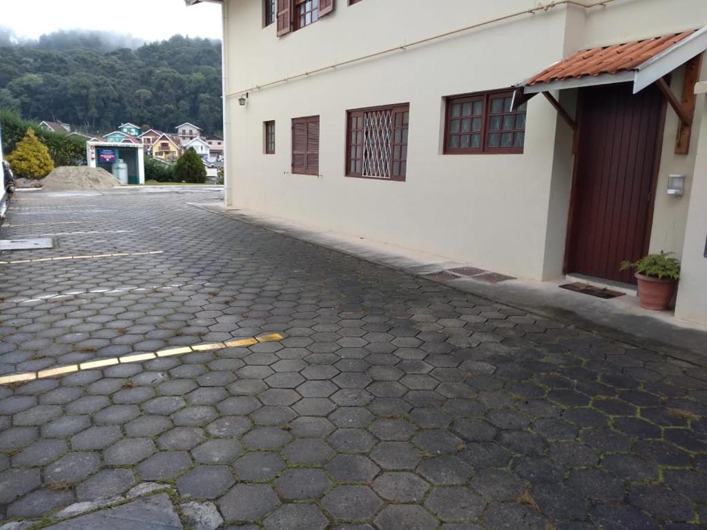  Apartamento para casal em condomínio fechado