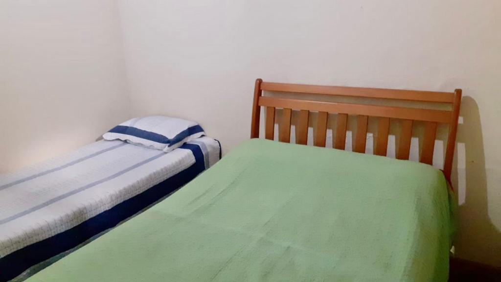  Casa em condomínio com piscina natural em Angra