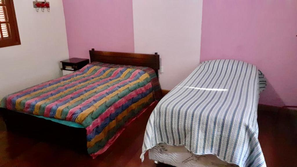 Casa em condomínio com piscina natural em Angra