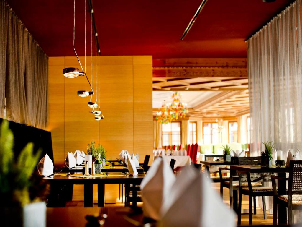 Ein Restaurant oder anderes Speiselokal in der Unterkunft All In Resort Schwarzbrunn - 4 Sterne Superior 
