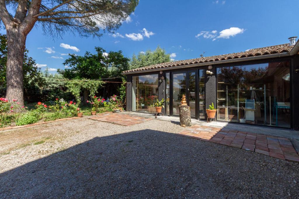 Zahrada ubytování B&B du Couvent, vue château