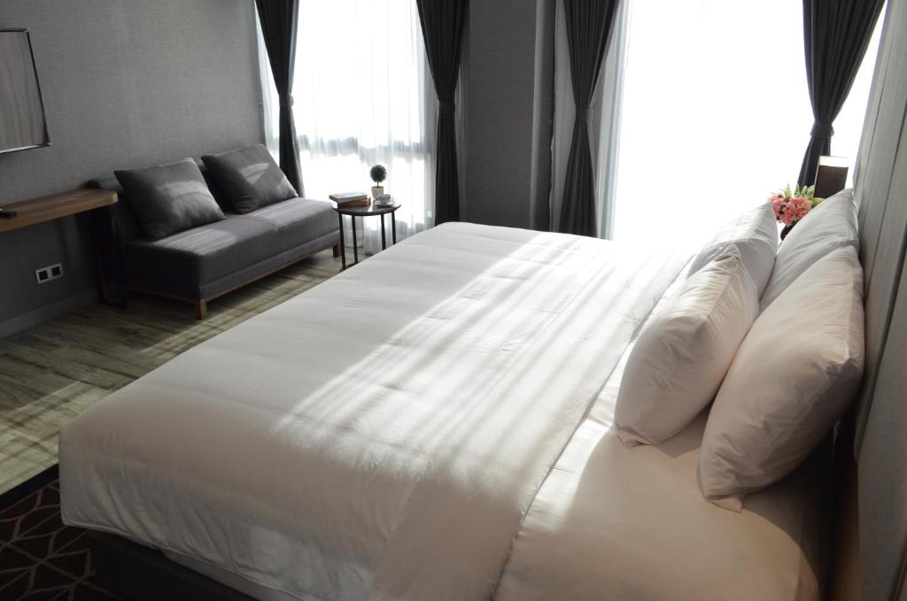 Ayathorn Bangkok - 8