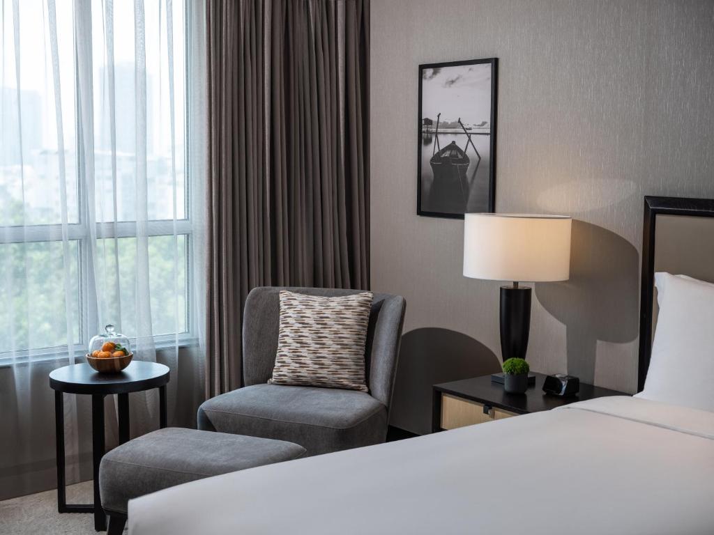 New World Saigon Hotel - Premier Room King