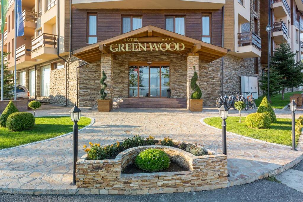 Green Wood Hotel