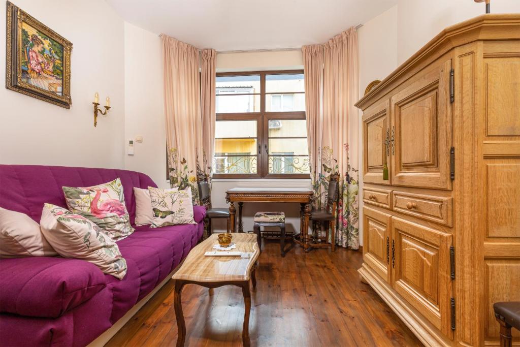 The Blue House in Kapana - Aristocratic 1BD flat
