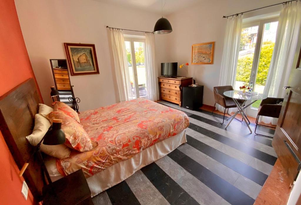 Villa Costantina with heated POOL - Double Room With Pool View