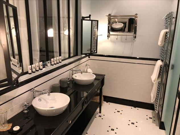 Le Nessay - King Suite Mit Meerblick