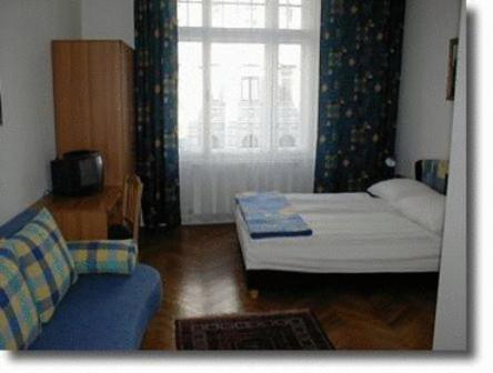 Postel nebo postele na pokoji v ubytování Hotel-Pension Bleckmann