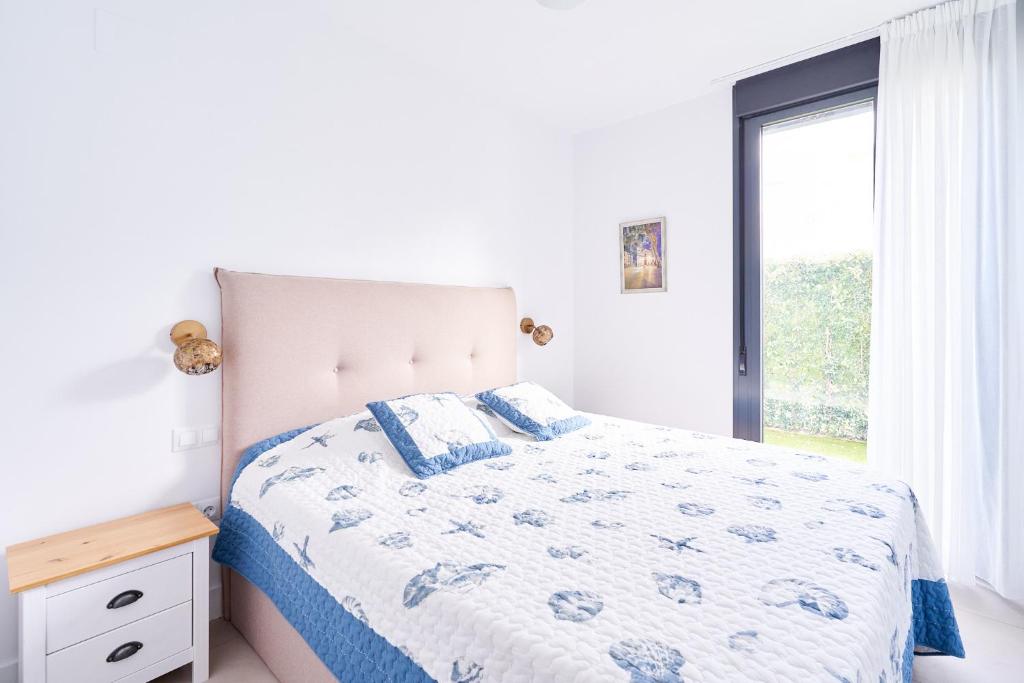 Posteľ alebo postele v izbe v ubytovaní Sealine Torrox Costa TD01 by HolidayAndaluz