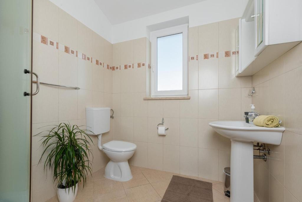 Kúpeľňa v ubytovaní Holiday House Dora