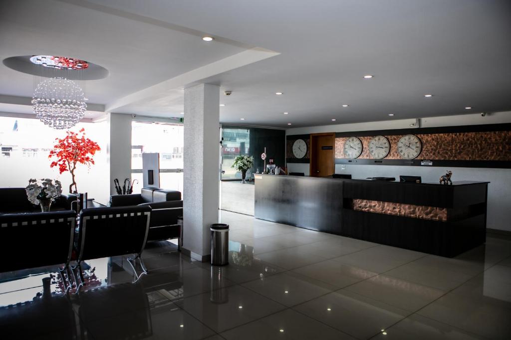  San Lucas Hotel