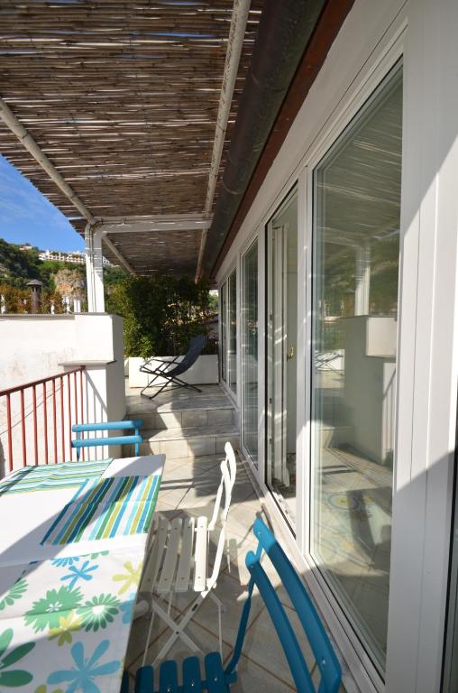 Balkon lub taras w obiekcie DON VALERIO SORRENTO