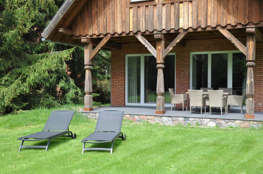 Vonkajšia záhrada v ubytovaní Monte Carvick nad jeziorem Seksty