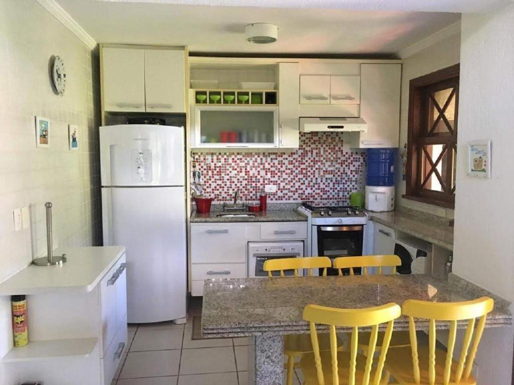  Maresias Canto do Mar casa completa em condomínio