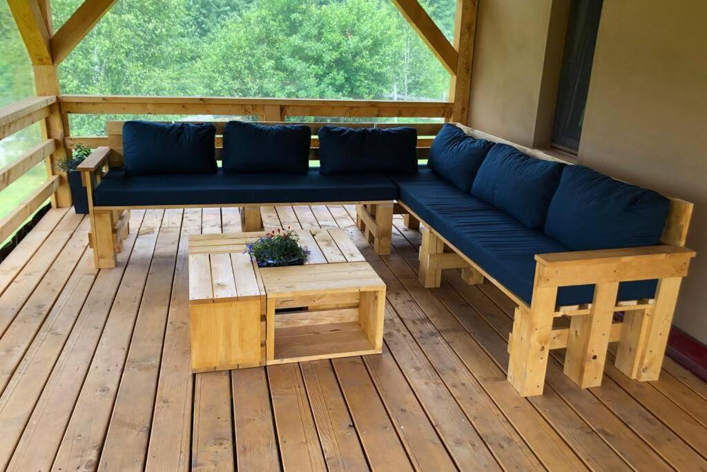 Posezení v ubytování Cabana Kuvaszó Transylvania
