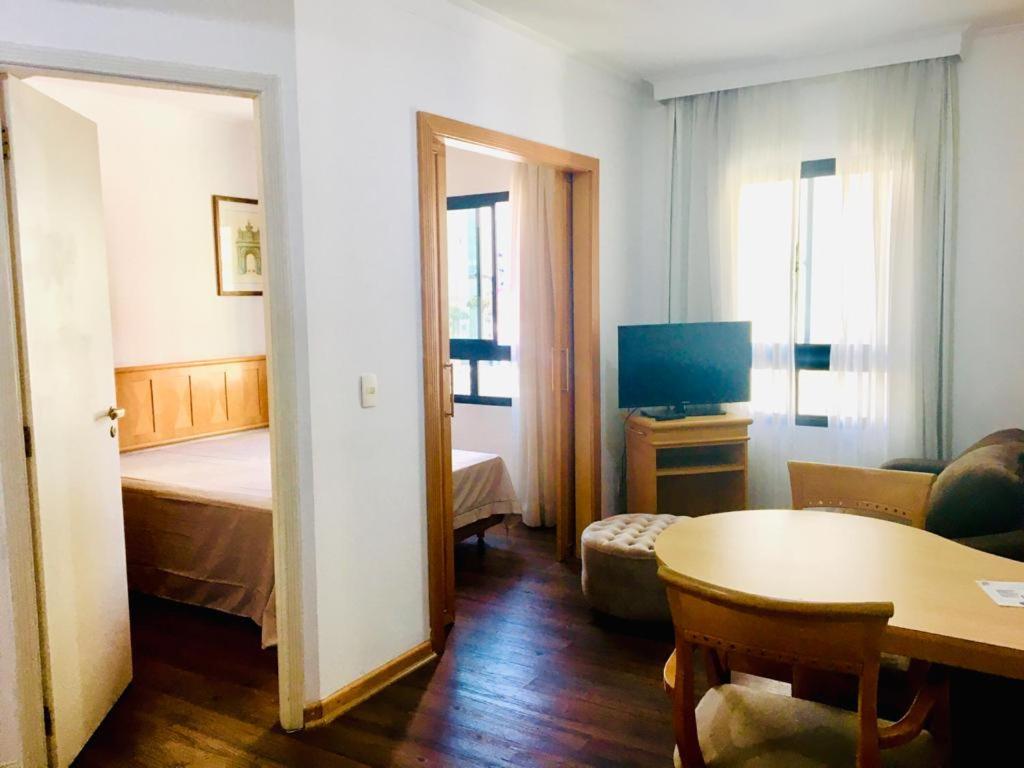  Mercure Pinheiros dois ambientes 1610