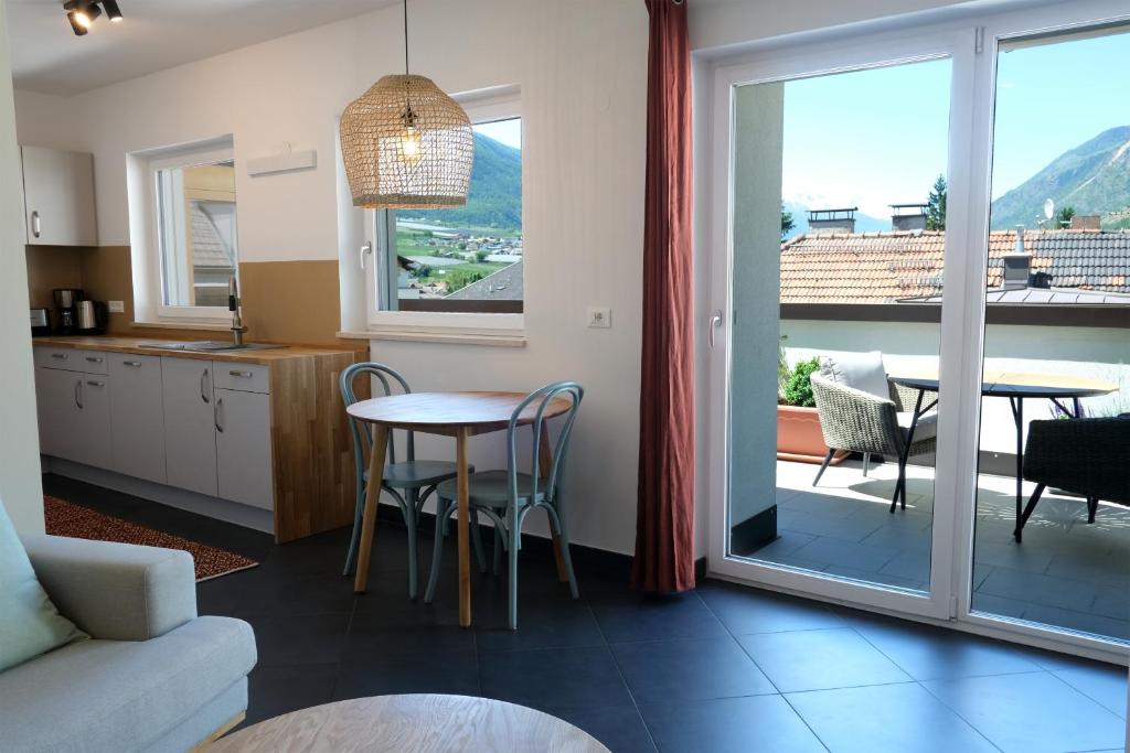 Kuchyňa alebo kuchynka v ubytovaní Apartment Plantitsch - Alpstay