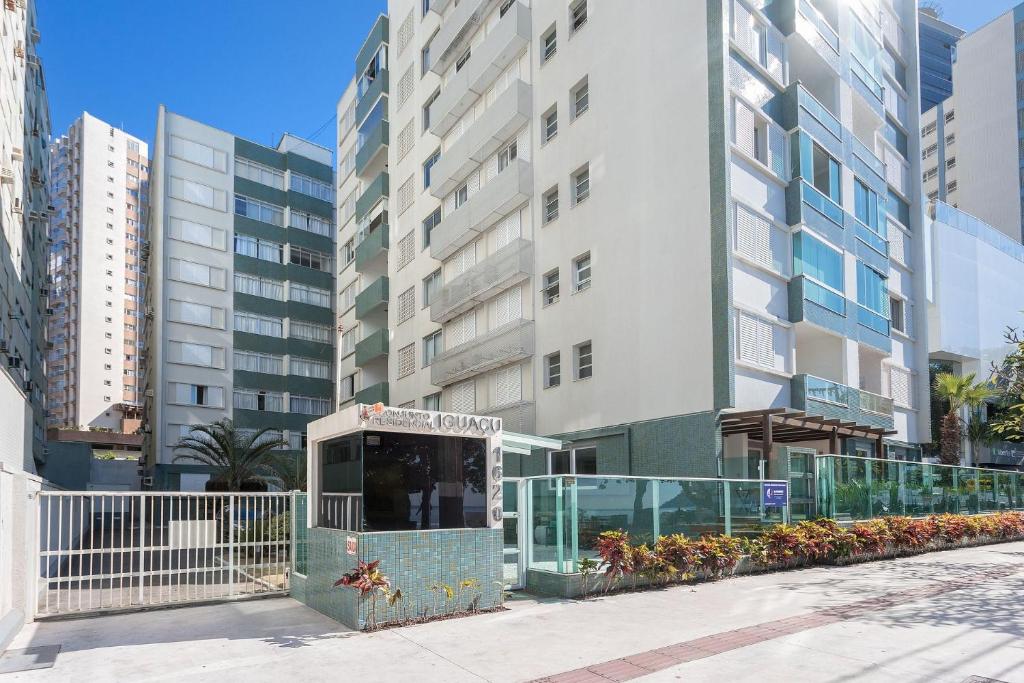  Lindo Apartamento Frente Mar em Balneário Camboriú