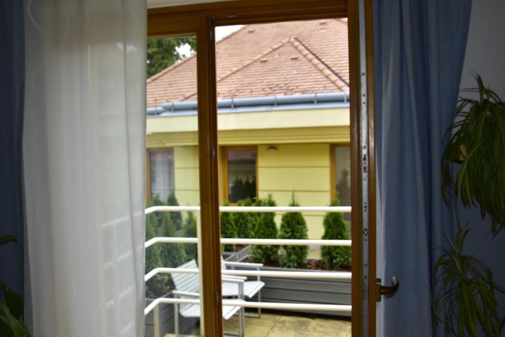 Balkón nebo terasa v ubytování STM3 Apartman